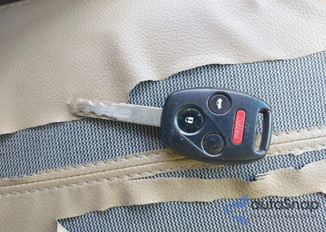 2008 Honda Accord 2.4 Ex-L from USA, damaged, VIN 1HGCS128X8A030002